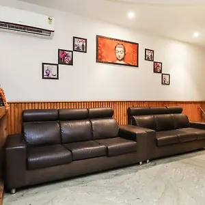 O Shri Sai Hotel