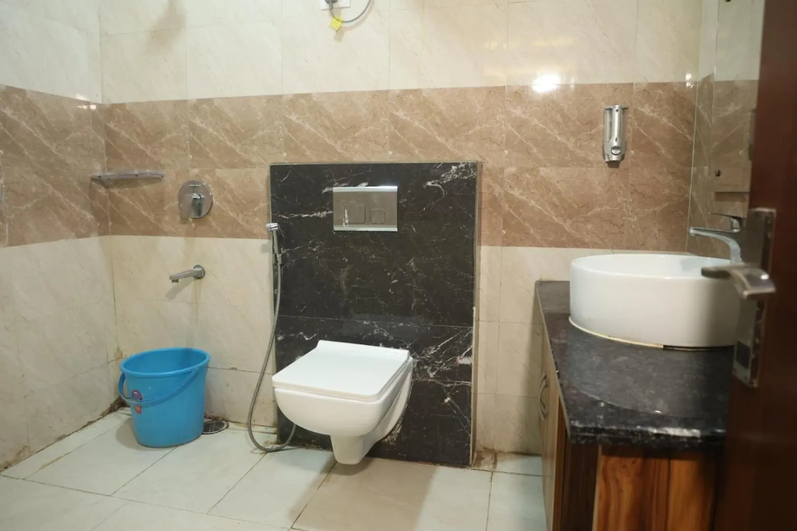 Hotel Taj Sarovar Agra  3*, Agra (Uttar Pradesh)
