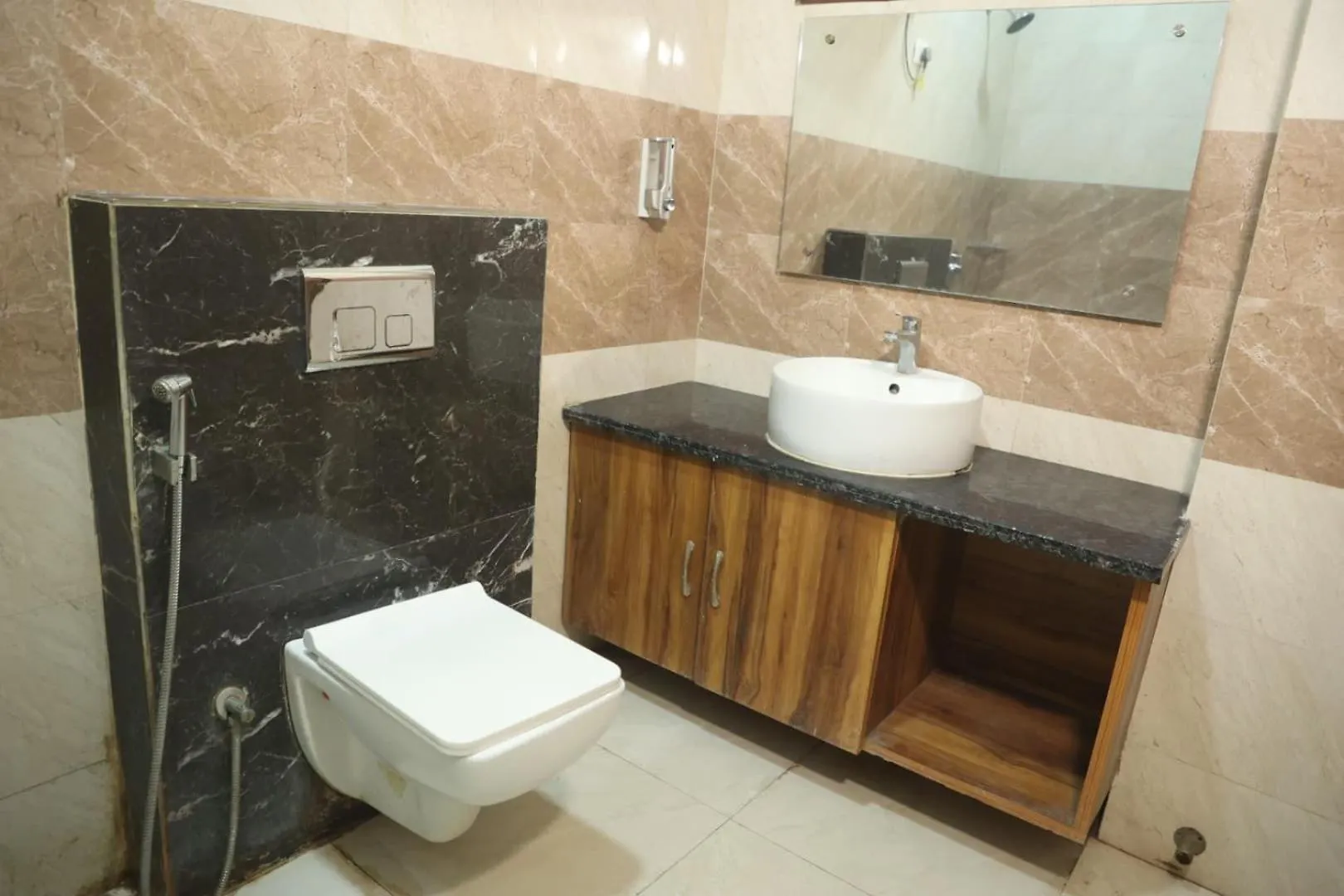 Hotel Taj Sarovar Agra  3*, Agra (Uttar Pradesh) India