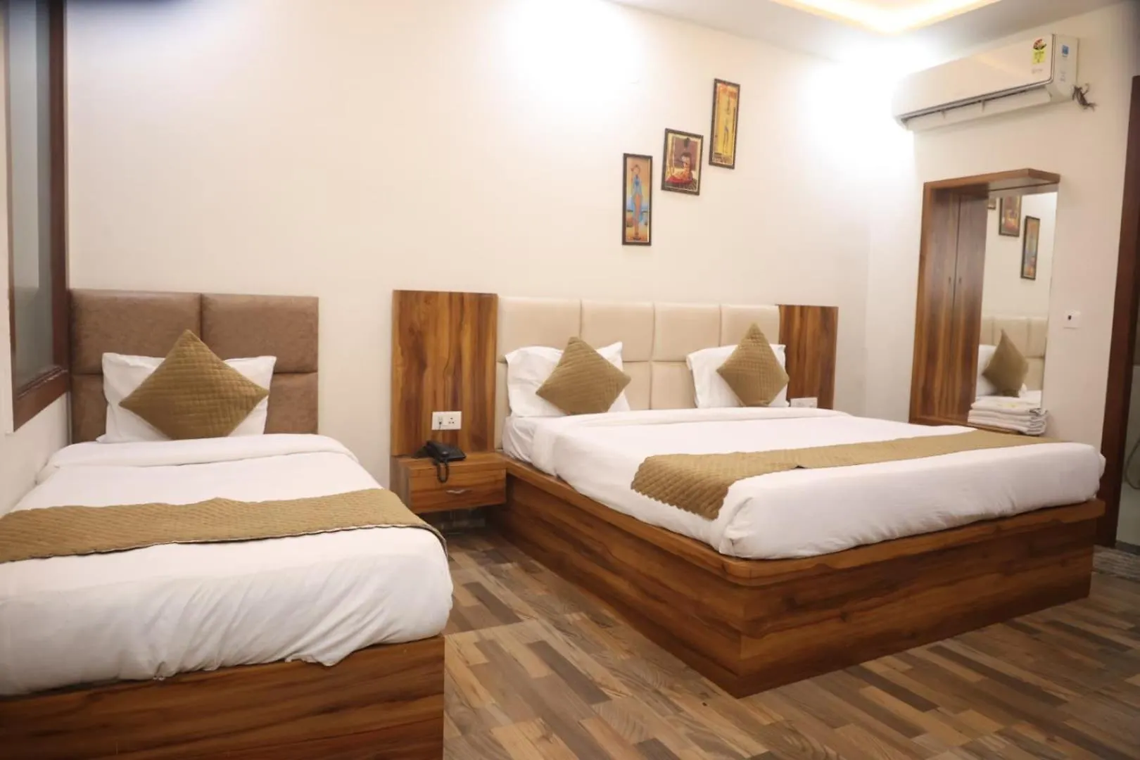 Hotel Taj Sarovar Agra   Agra (Uttar Pradesh)